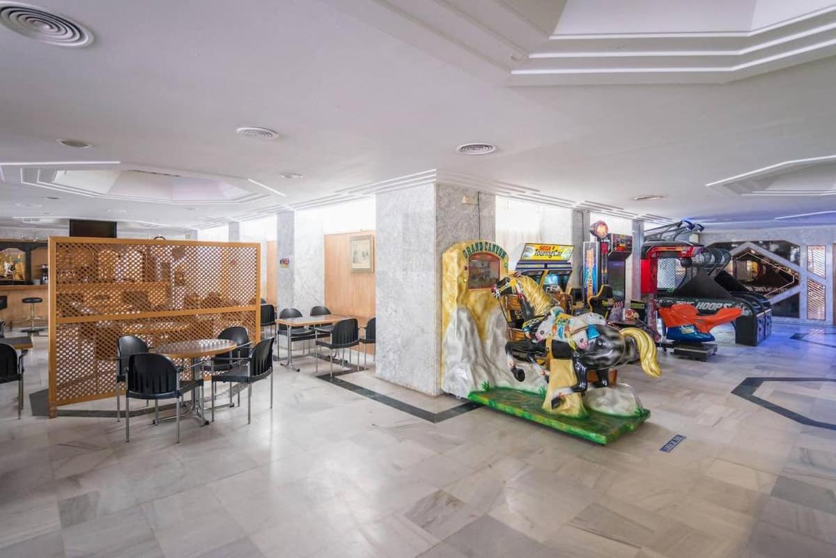 Benal Suite, Parque Acuatico Y Vistas Al Mar Lejlighed Benalmádena